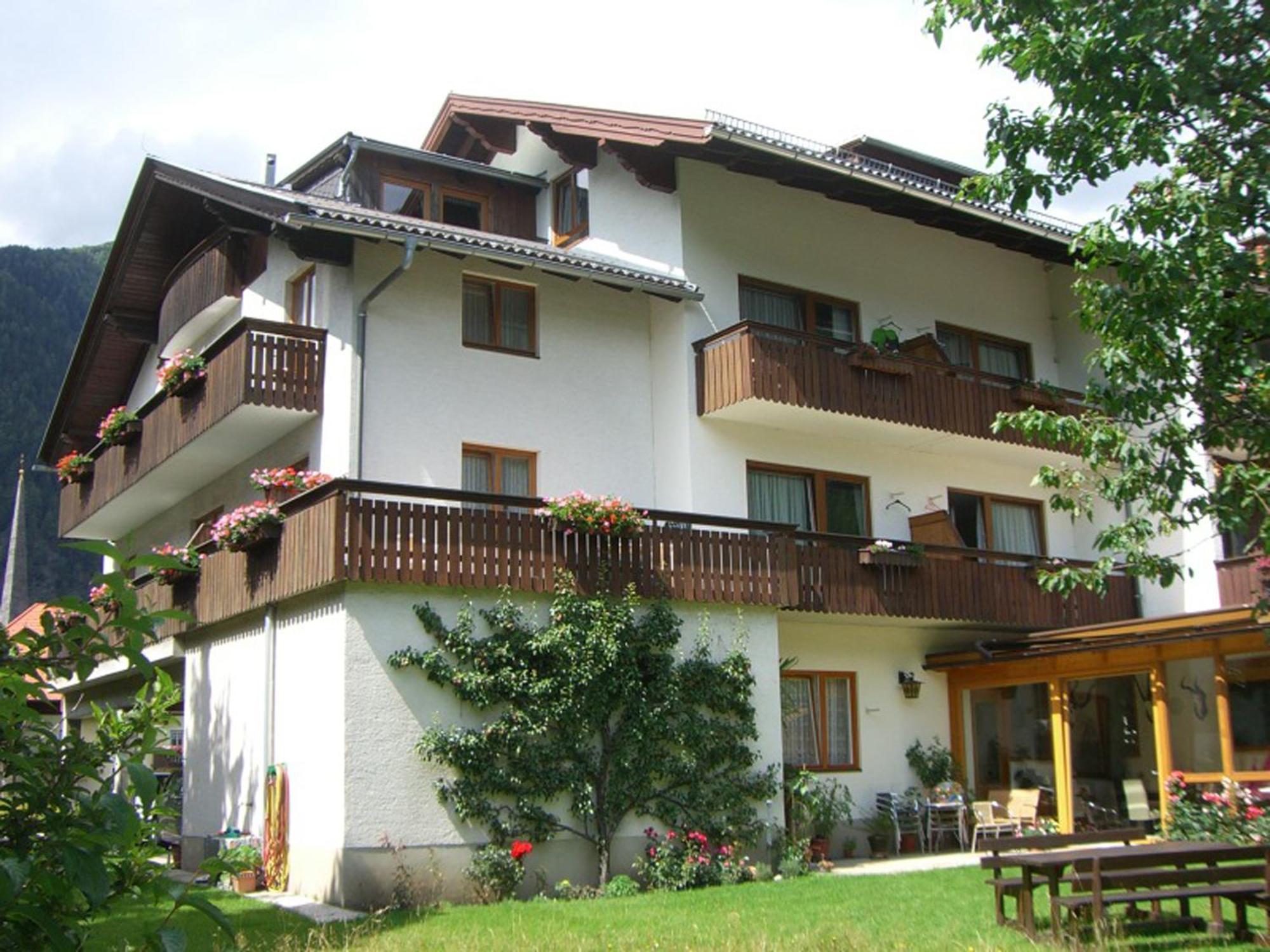 Gaestehaus Truskaller Hotel มัลล์นิทซ์ ภายนอก รูปภาพ