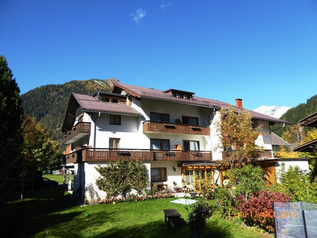 Gaestehaus Truskaller Hotel มัลล์นิทซ์ ภายนอก รูปภาพ