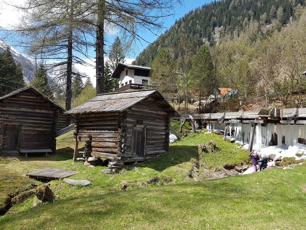 Gaestehaus Truskaller Hotel มัลล์นิทซ์ ภายนอก รูปภาพ